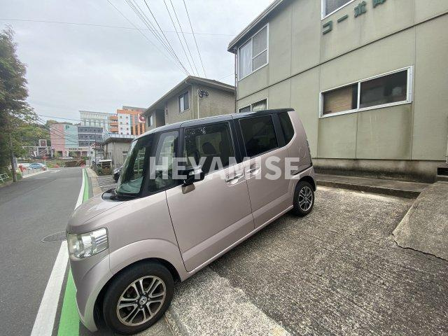 コーポ陣野の駐車場