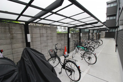 【その他共用部分】 | リビングライフ長瀬WEST | 駐輪場