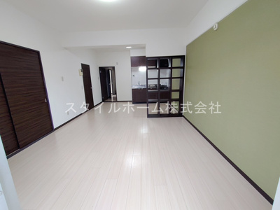 【居間・リビング】 | フィオーレ大山Ⅰ