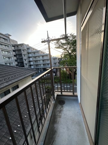 メゾンオーブのバルコニー|※別号室参考写真です