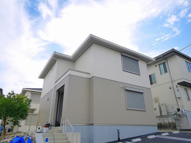 朱雀プラザBの外観