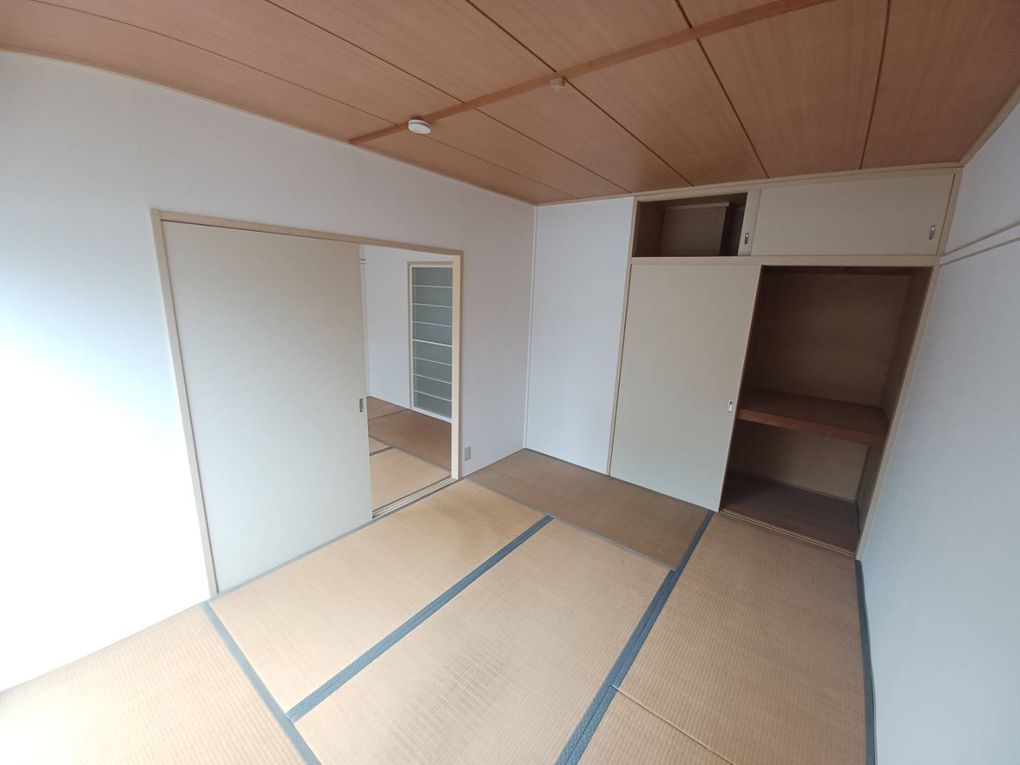 サンシティ江栗の和室