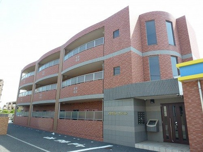 【外観】 | イマヴリューマンション | 安心の鉄筋コンクリート造のオートロック付マンションです！