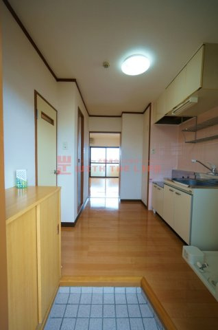 コーポラス坂井【キャッシュバック対象物件】の玄関|落ち着いた玄関です