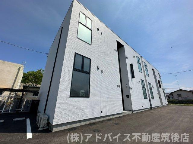 八女市本村のアパート