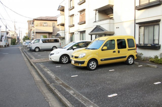 【駐車場】