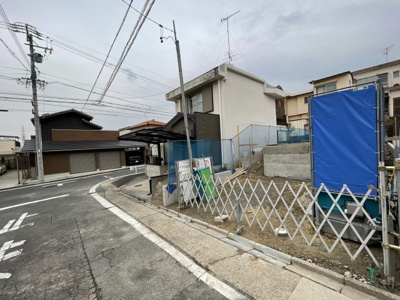 【外観】 | 天白区大根町236① 全1棟　＜仲介手数料無料＞しまだ小・久方中　新築一戸建て | 撮影
社長の村田です！
自らプレイヤーとして営業しています
長年の経験と実績から皆様により良いマイホーム購入のご提案をいたします。
住宅ローンの不安や購入後の不安等何でもご相談ください。