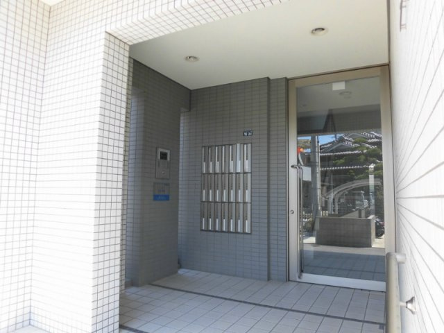 【エントランス】 | ルーセントヒル