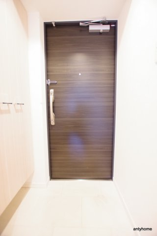 S-RESIDENCE新大阪リデンテ　仲介手数料無料の玄関