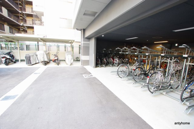S-RESIDENCE新大阪リデンテ　仲介手数料無料の駐車場