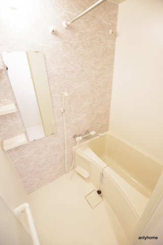 S-RESIDENCE新大阪リデンテ　仲介手数料無料の浴室