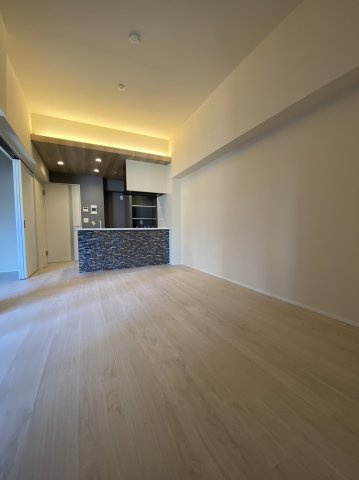 【居間・リビング】 | CORVAL谷町四丁目(旧:BRAVE常盤町Ⅱ)