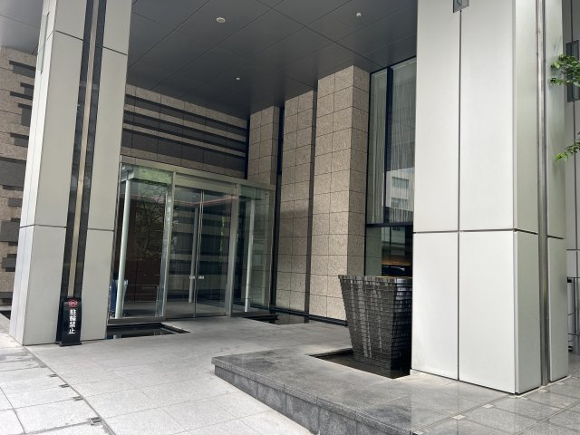 堂島ザ・レジデンスマークタワーのエントランス