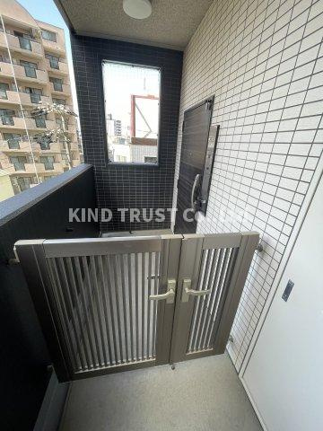 ランドセントラル梅田の玄関|玄関ポーチです