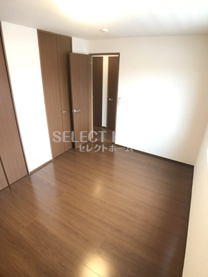 【寝室】 | イデアル・ボヌール | 開放的な寝室です