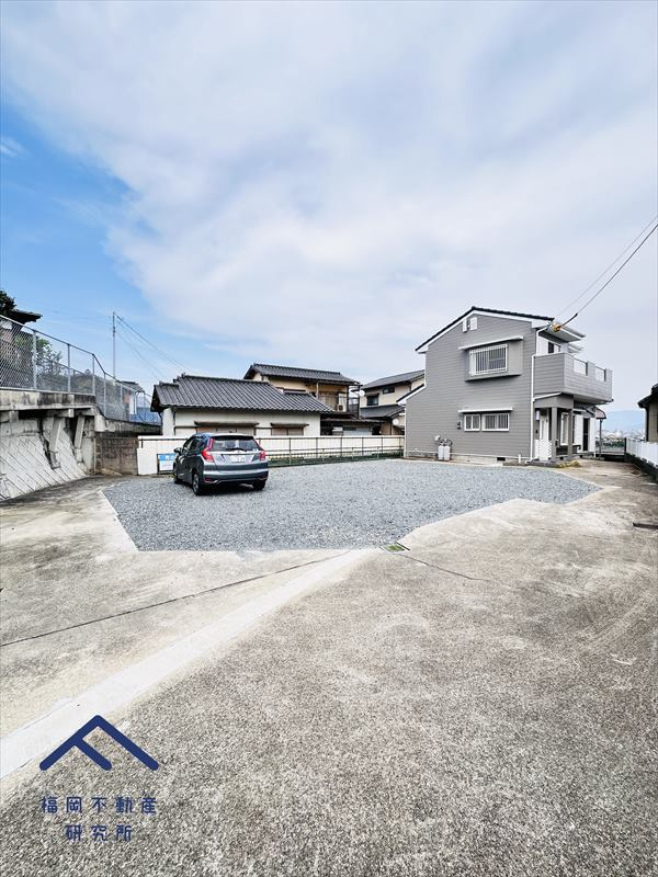 南区野多目６丁目　戸建ての駐車場