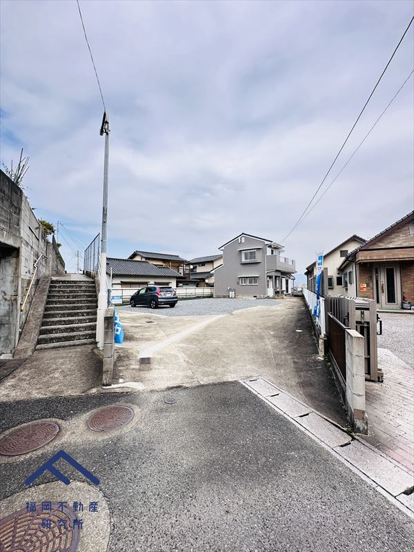 南区野多目６丁目　戸建ての駐車場