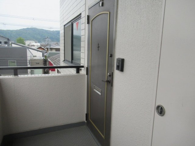 【その他共用部分】 | エテルナクモン（住道賃貸） | 玄関です