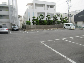 【駐車場】 | 駐車場があるので、車を買う予定の方も安心です