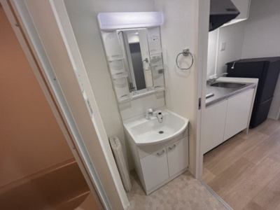 【独立洗面台】 | 震雲マンション | 独立洗面台あり、毎朝おしゃれに忙しい女性の方におすすめです