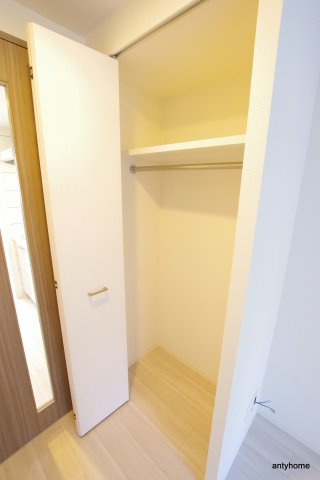 エスリード大阪梅田リュクス　仲介手数料無料の収納