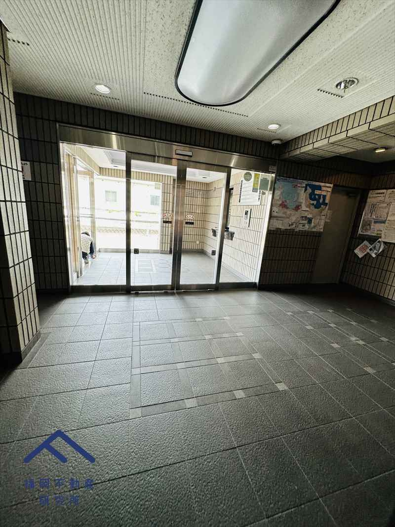 ネオハイツ福重Ⅱのエントランス