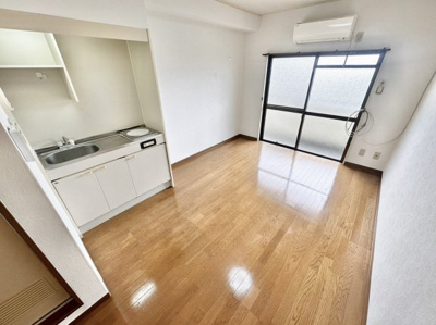 【居間・リビング】 | 朋竹ハイツ