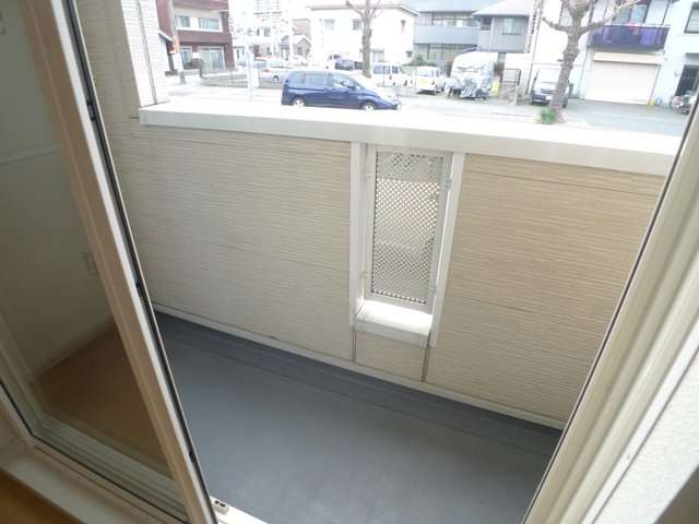 【バルコニー】