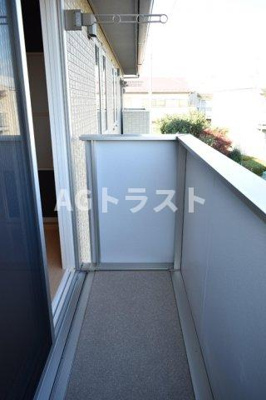 【バルコニー】 | ガーディアン上野 | 開放的で明るい空間を演出してくれるバルコニーです