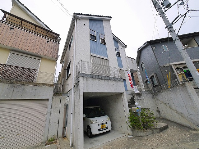 藤ノ木台戸建の外観