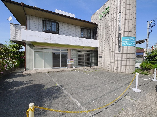 サンライズⅠの駐車場