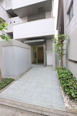 オートロック付きエントランス♪