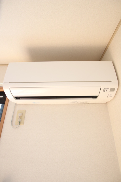 エアコン1基付きです。
