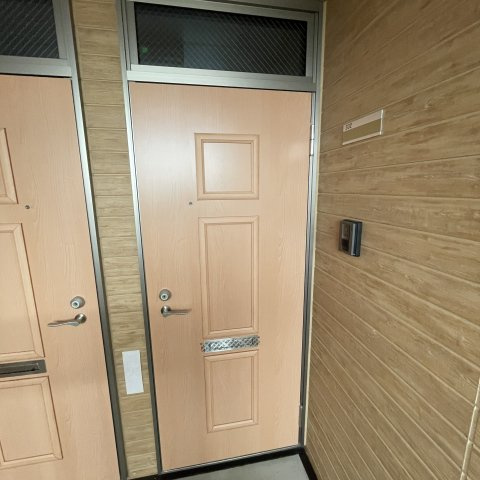 センター・ヴィレッジの玄関