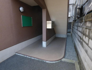 【エントランス】