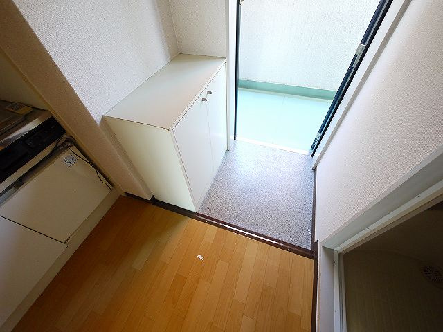 エクセレントハイツの玄関|明るい玄関です