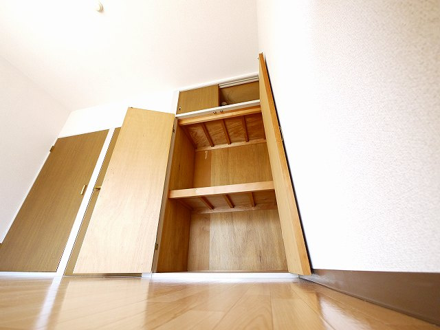 エクセレントハイツの収納|便利な収納スペースです