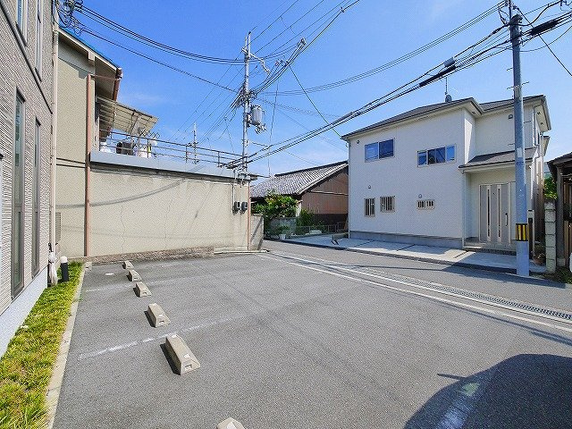 エクセルコート北郡山Ａの駐車場|駐車スペースもあります