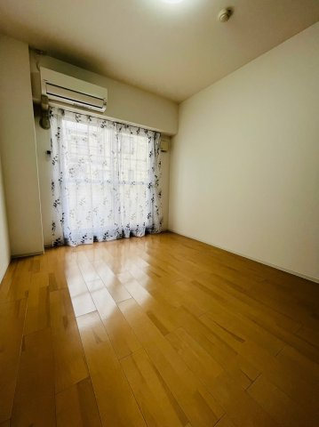 CREA花の木の居間・リビング