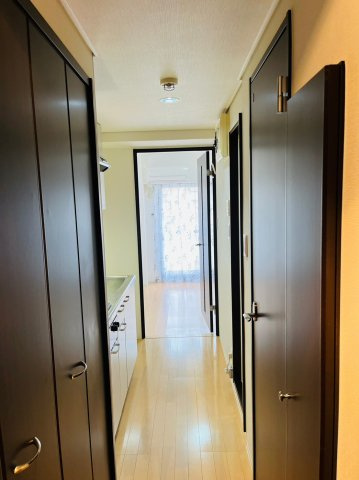 CREA花の木の内装