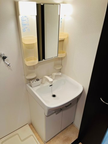 CREA花の木の洗面所