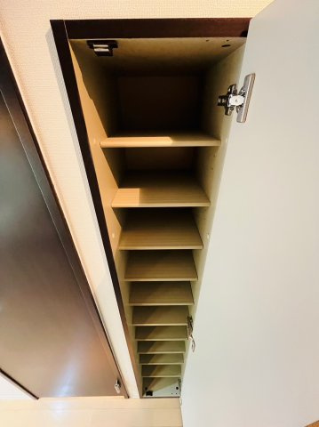 CREA花の木の収納