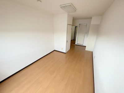 【居間・リビング】 | OMレジデンス柏原Ⅱ