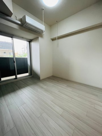 仲介手数料0円！！ディアレイシャス浅間町ステーションフロントの居間・リビング
