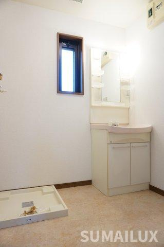 パルテノン弐番館の独立洗面台