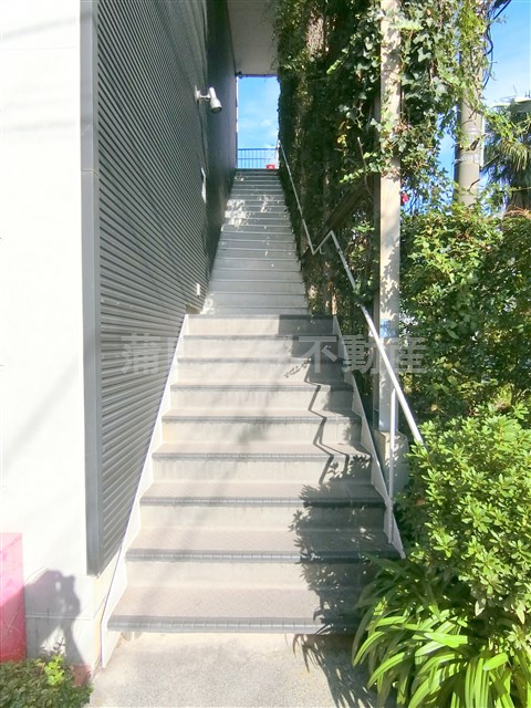 Casa Stellaカザステラのエントランス|エントランス