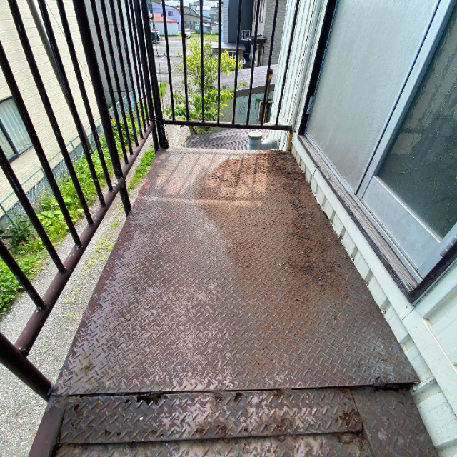 梅村アパートのエントランス