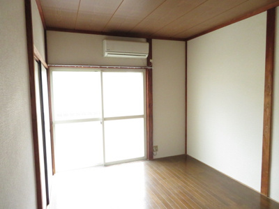 【洋室】 | シノザキコーポ | 南西洋間