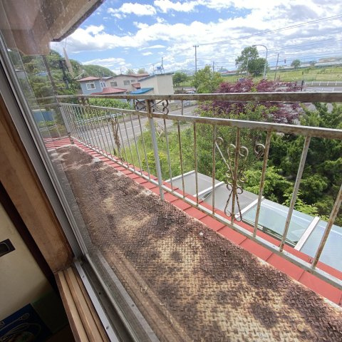 室蘭市崎守町１５０番１号　戸建のバルコニー|バルコニー付きです