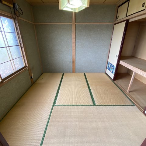 室蘭市崎守町１５０番１号　戸建の和室|和室ならではの温かな和の空間で寛ぎの時間を過ごせます